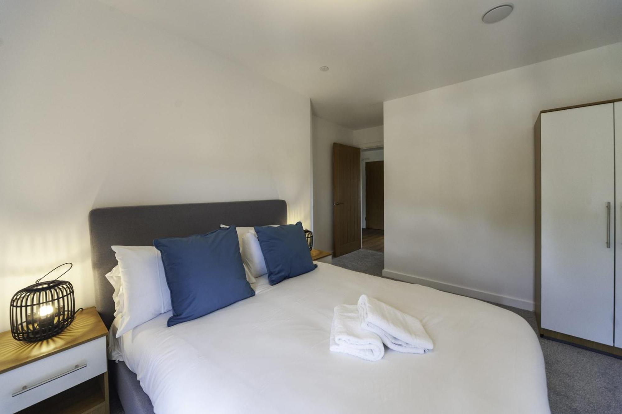 Lovely 2 Bedroom Apartment In Central Ashford Ashford  Eksteriør bilde