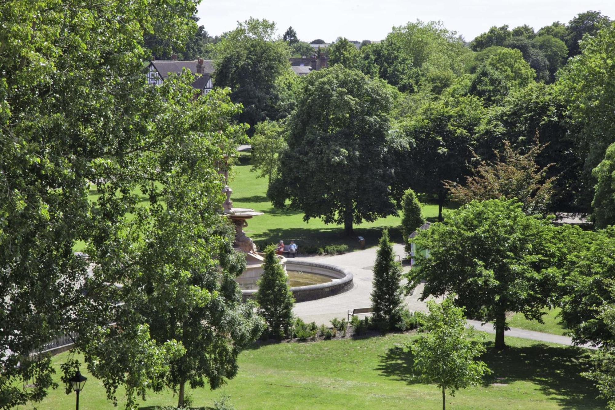 Lovely 2 Bedroom Apartment In Central Ashford Ashford  Eksteriør bilde